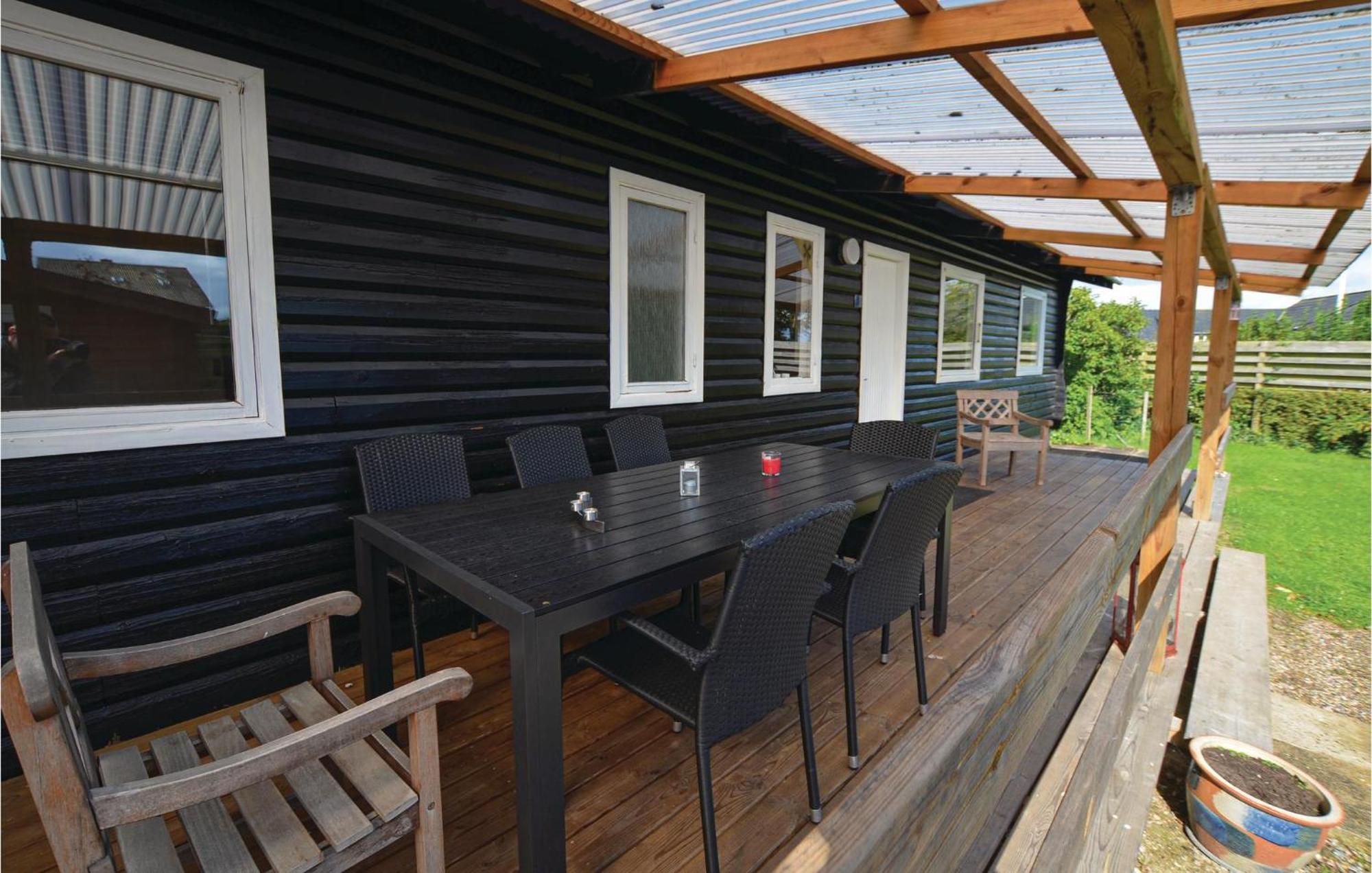 Stunning Home In Augustenborg With Kitchen エクステリア 写真